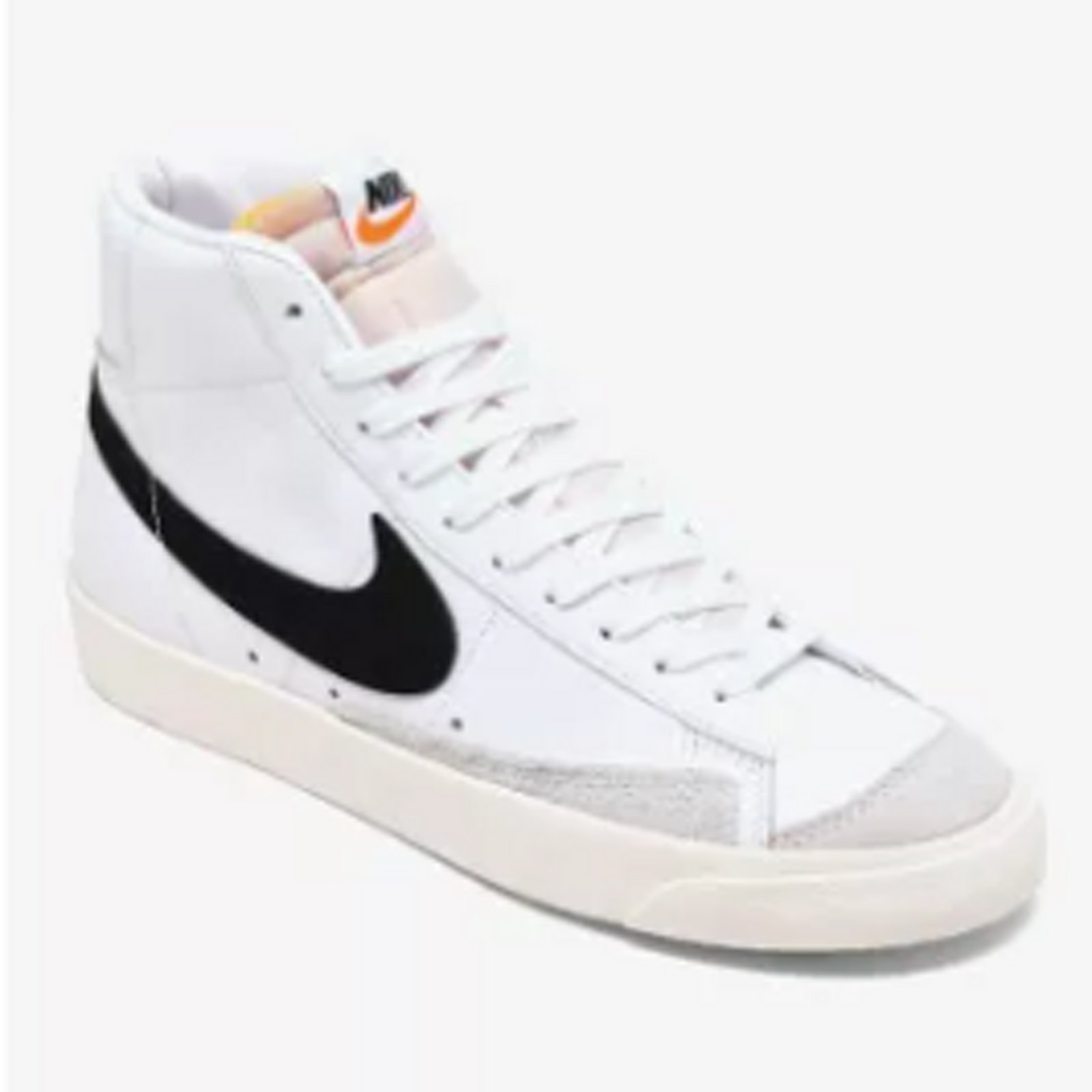 NIKE